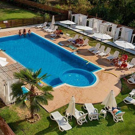 Menada Rocamar Apartments Tsarévo Extérieur photo