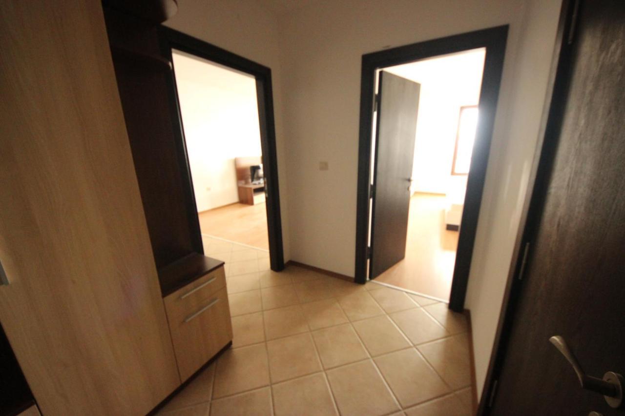 Menada Rocamar Apartments Tsarévo Extérieur photo