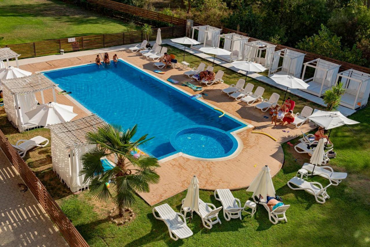 Menada Rocamar Apartments Tsarévo Extérieur photo