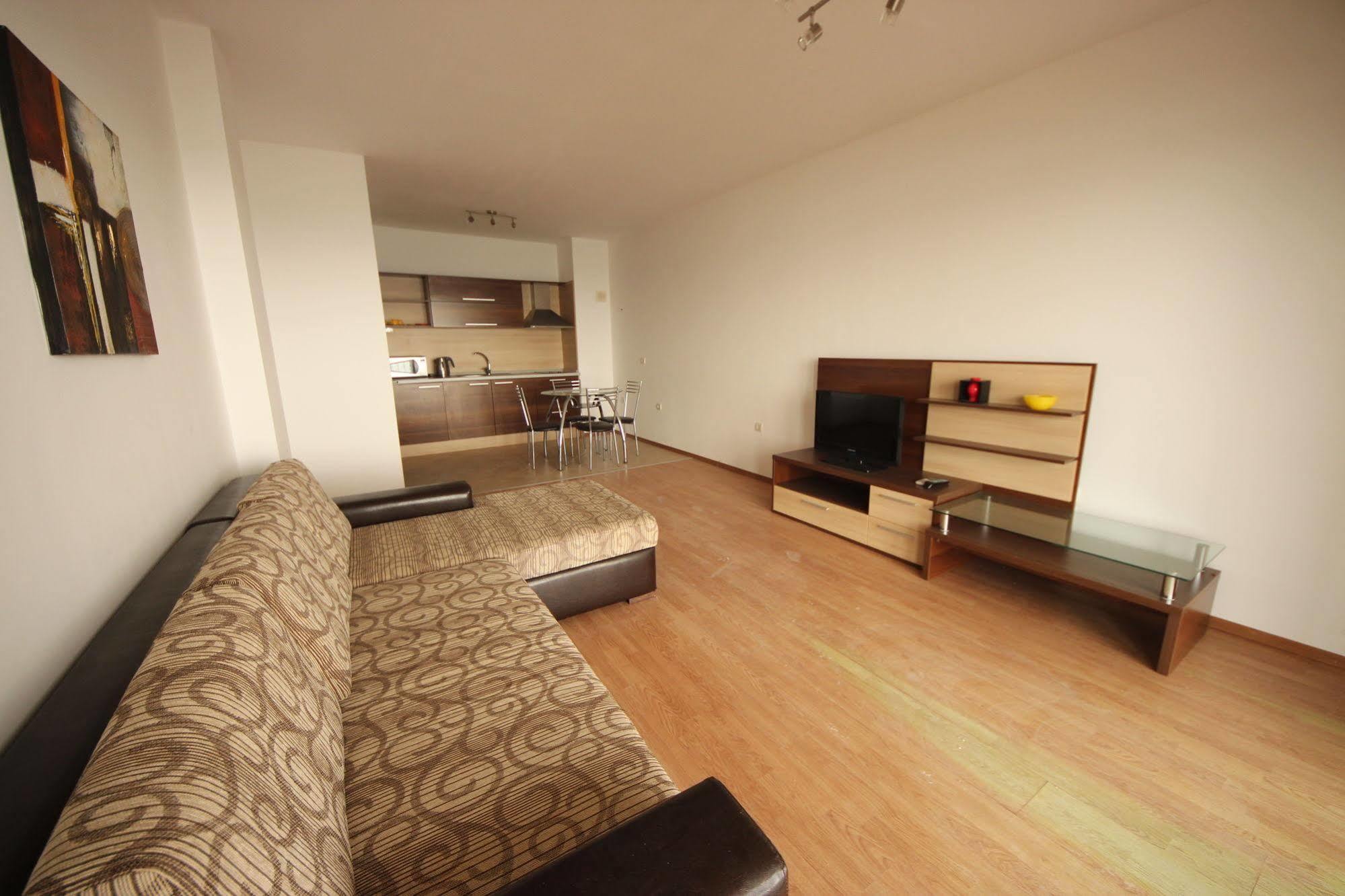 Menada Rocamar Apartments Tsarévo Extérieur photo
