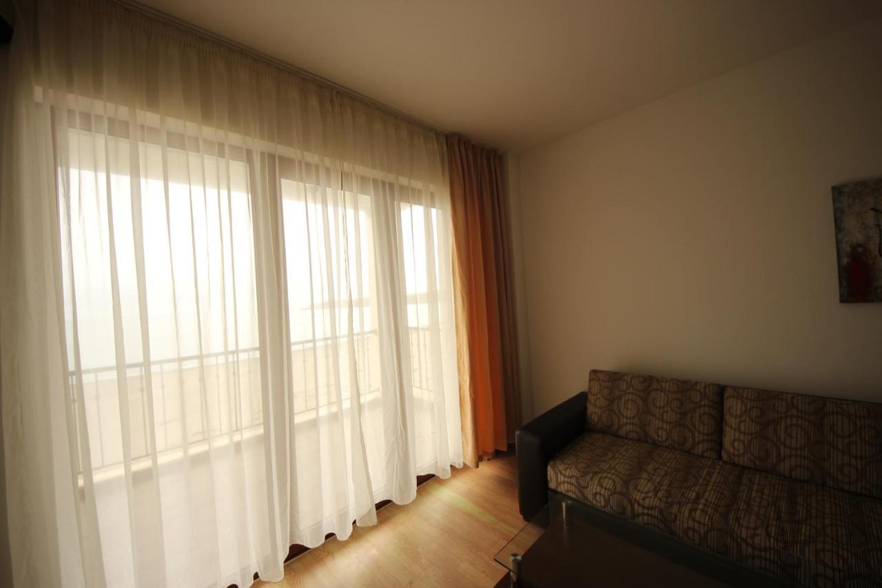 Menada Rocamar Apartments Tsarévo Extérieur photo